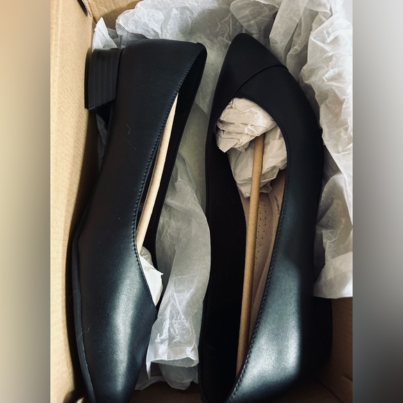 Clarks™ Natalyn Wish Black Low Heel Pumps Women's Size 10W New in Box - Picture 4 of 9